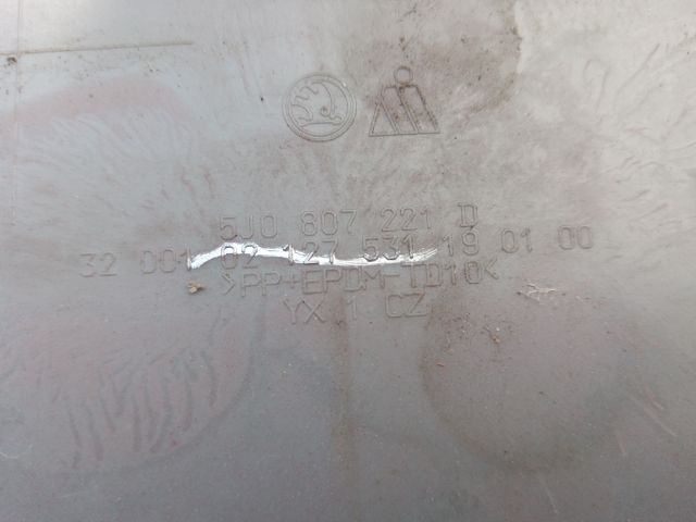 bontott SKODA ROOMSTER Első Lökhárító (Részeivel)