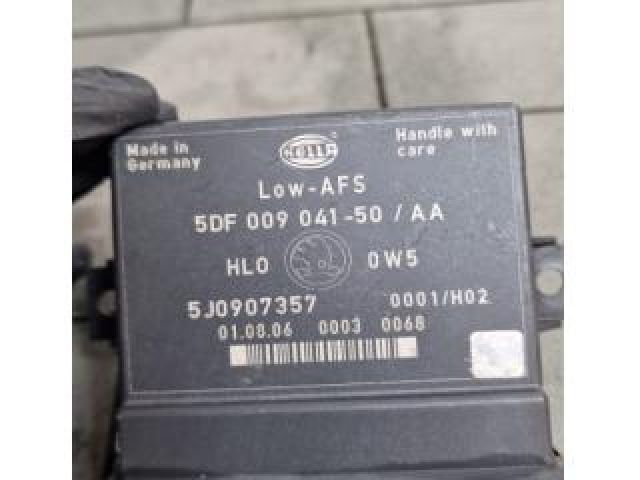 bontott SKODA ROOMSTER Fényszóró Elektronika