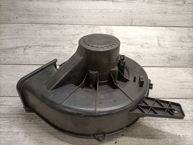 bontott SKODA ROOMSTER Fűtőmotor (Klímás)