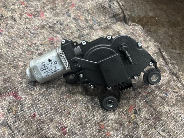 bontott SKODA ROOMSTER Hátsó Ablaktörlő Motor