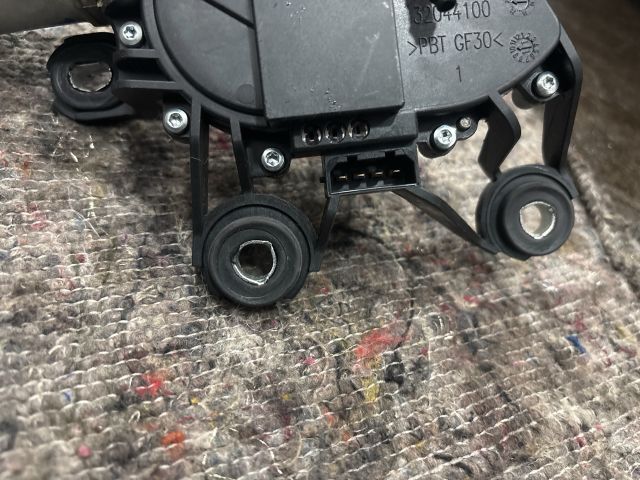 bontott SKODA ROOMSTER Hátsó Ablaktörlő Motor