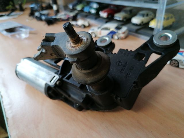 bontott SKODA ROOMSTER Hátsó Ablaktörlő Motor