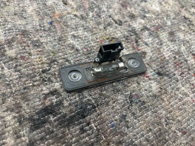 bontott SKODA ROOMSTER Hátsó Rendszámtábla Világítás