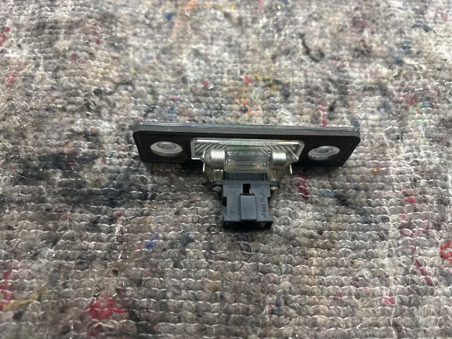 bontott SKODA ROOMSTER Hátsó Rendszámtábla Világítás