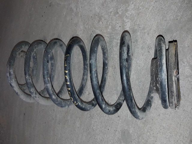 bontott SKODA ROOMSTER Hátsó Rugó