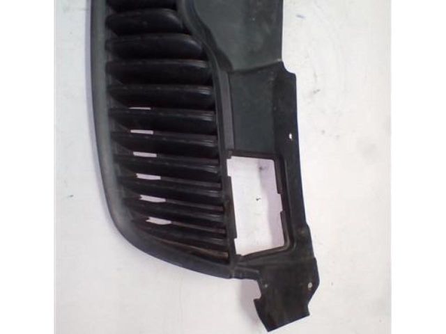 bontott SKODA ROOMSTER Hűtőrács