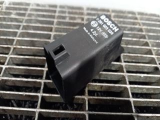 bontott SKODA ROOMSTER Izzító Relé