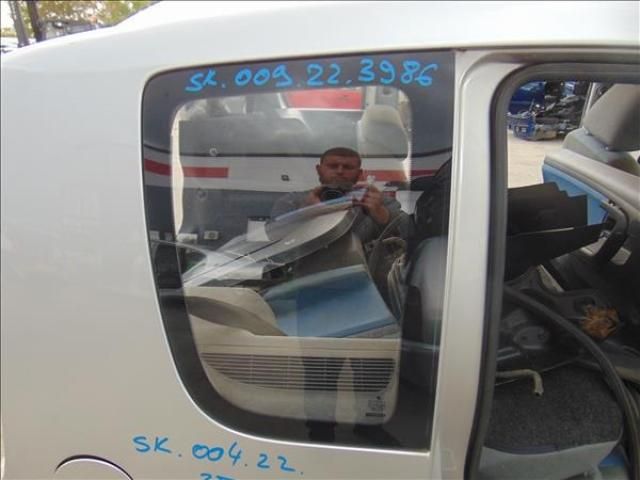 bontott SKODA ROOMSTER Jobb C Oszlop Oldalablak Üveg