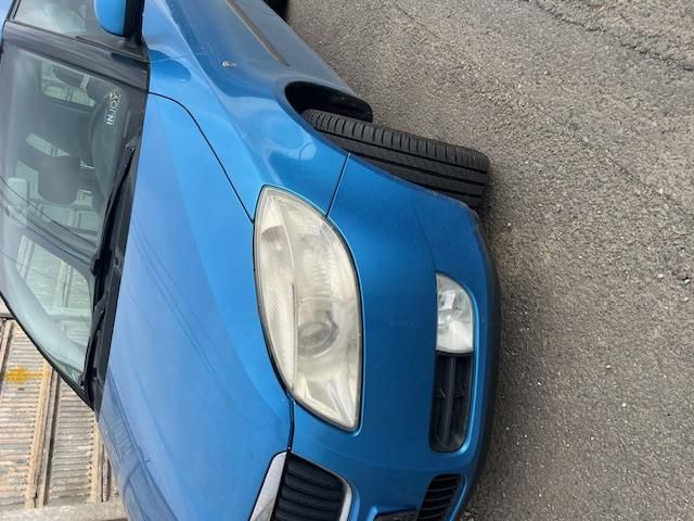 bontott SKODA ROOMSTER Jobb első Ablakemelő Motor