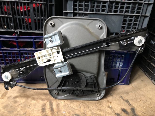 bontott SKODA ROOMSTER Jobb első Ablakemelő Szerkezet (Elektromos)