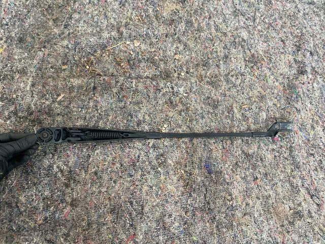 bontott SKODA ROOMSTER Jobb első Ablaktörlő Kar