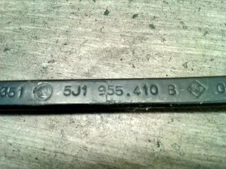 bontott SKODA ROOMSTER Jobb első Ablaktörlő Kar