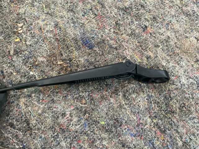 bontott SKODA ROOMSTER Jobb első Ablaktörlő Kar