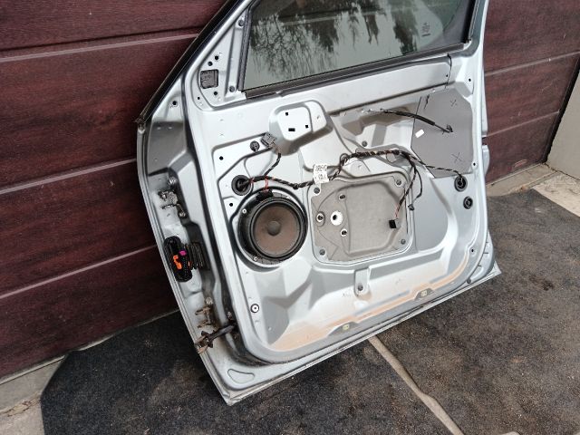 bontott SKODA ROOMSTER Jobb első Ajtó (Részeivel)