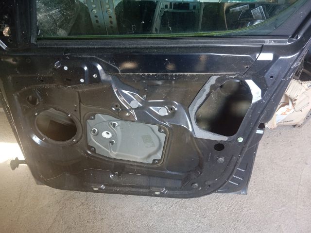 bontott SKODA ROOMSTER Jobb első Ajtó (Részeivel)