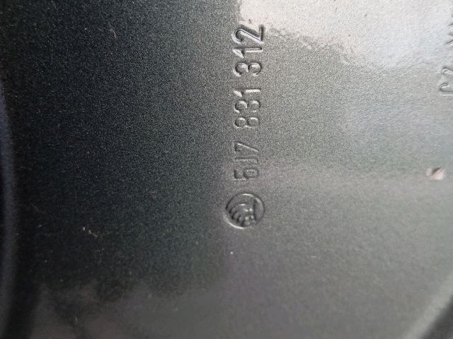 bontott SKODA ROOMSTER Jobb első Ajtó (Részeivel)