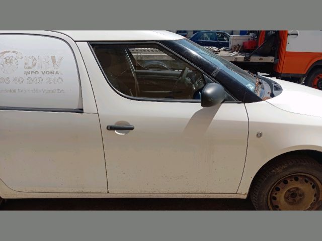 bontott SKODA ROOMSTER Jobb első Ajtó (Üres lemez)