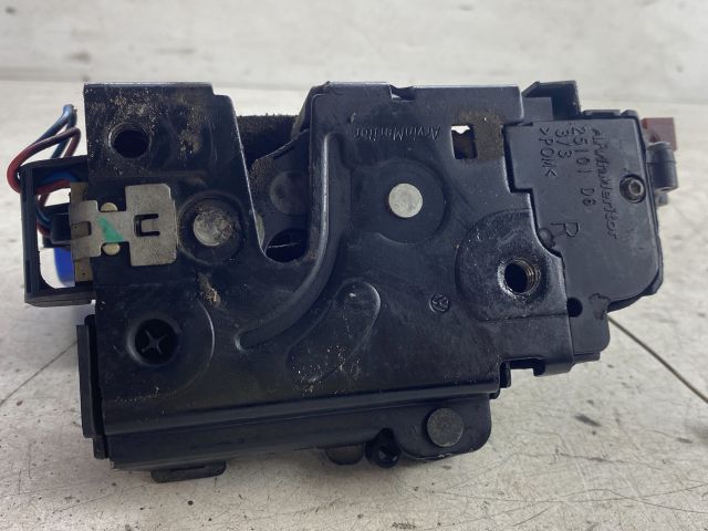 bontott SKODA ROOMSTER Jobb első Ajtózár