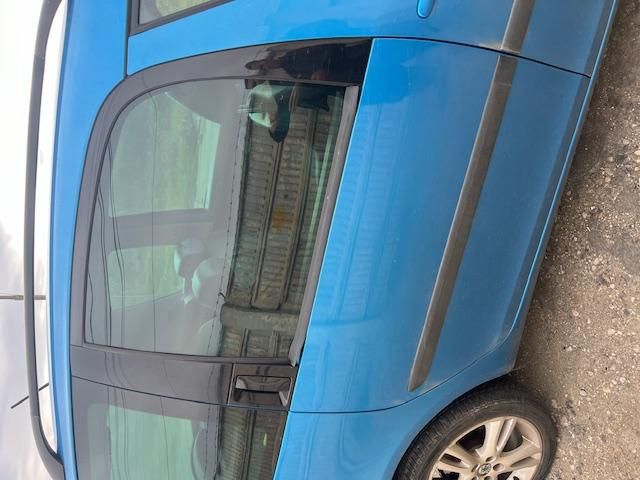 bontott SKODA ROOMSTER Jobb első Ajtózár