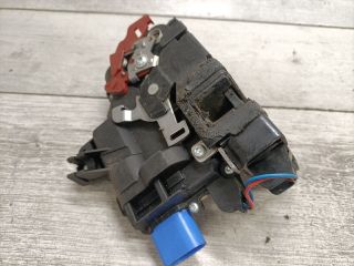 bontott SKODA ROOMSTER Jobb első Ajtózár