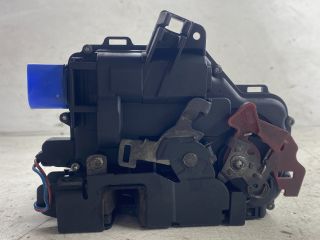 bontott SKODA ROOMSTER Jobb első Ajtózár