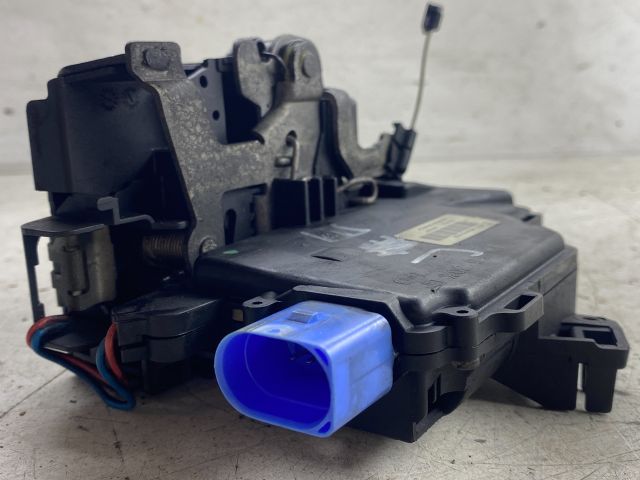 bontott SKODA ROOMSTER Jobb első Ajtózár