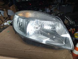 bontott SKODA ROOMSTER Jobb Fényszóró