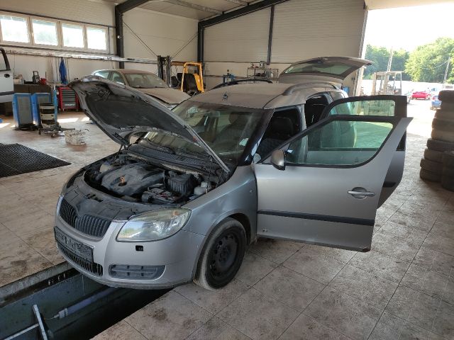 bontott SKODA ROOMSTER Jobb hátsó Ajtó Kábelköteg