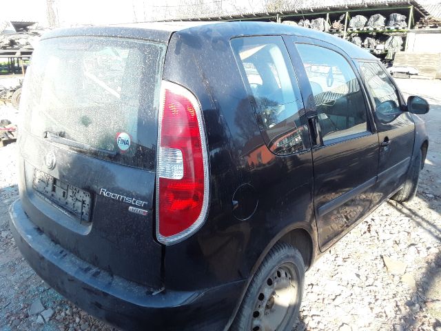 bontott SKODA ROOMSTER Jobb hátsó Ajtó Kárpit