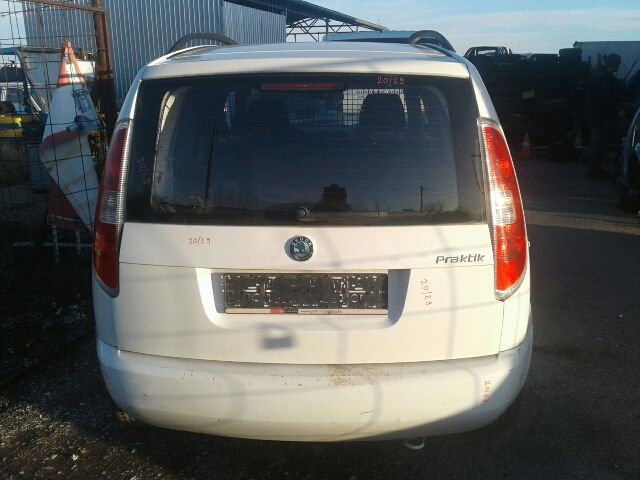 bontott SKODA ROOMSTER Jobb hátsó Ajtó Kárpit