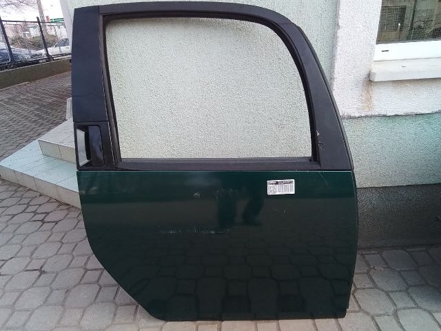 bontott SKODA ROOMSTER Jobb hátsó Ajtó (Részeivel)