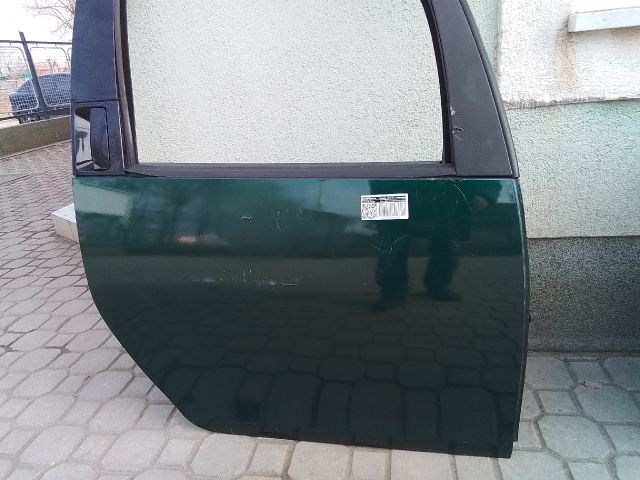 bontott SKODA ROOMSTER Jobb hátsó Ajtó (Részeivel)