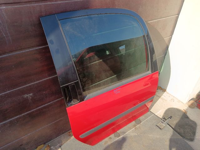 bontott SKODA ROOMSTER Jobb hátsó Ajtó (Részeivel)