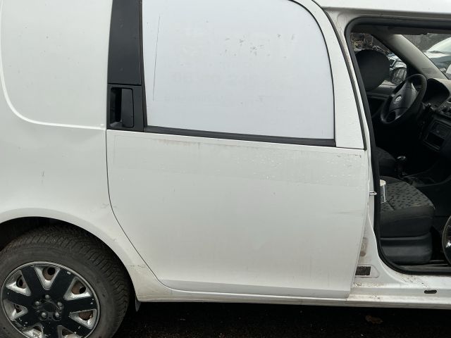 bontott SKODA ROOMSTER Jobb hátsó Ajtó (Részeivel)