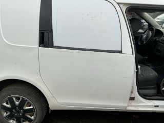 bontott SKODA ROOMSTER Jobb hátsó Ajtó (Részeivel)