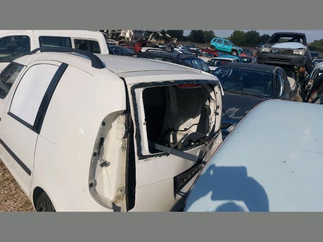 bontott SKODA ROOMSTER Jobb hátsó Ajtó (Üres lemez)