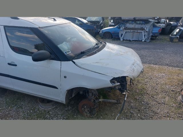 bontott SKODA ROOMSTER Jobb hátsó Ajtó (Üres lemez)