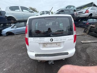 bontott SKODA ROOMSTER Jobb hátsó Csonkállvány Kerékaggyal