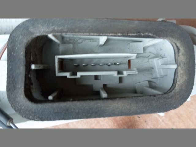 bontott SKODA ROOMSTER Jobb Hátsó Lámpa Foglalat