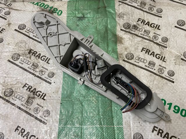 bontott SKODA ROOMSTER Jobb Hátsó Lámpa Foglalat