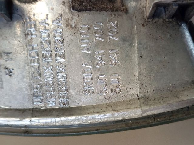 bontott SKODA ROOMSTER Jobb Ködfényszóró