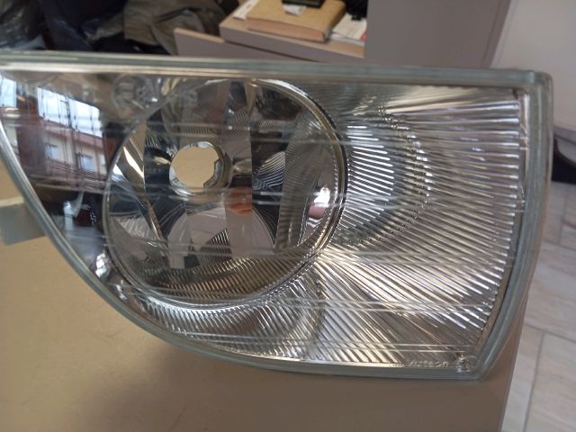 bontott SKODA ROOMSTER Jobb Ködfényszóró