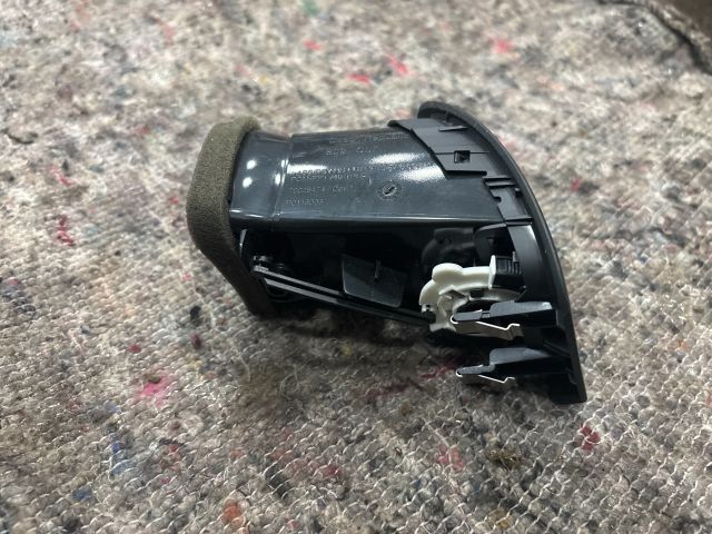 bontott SKODA ROOMSTER Jobb Szellőző