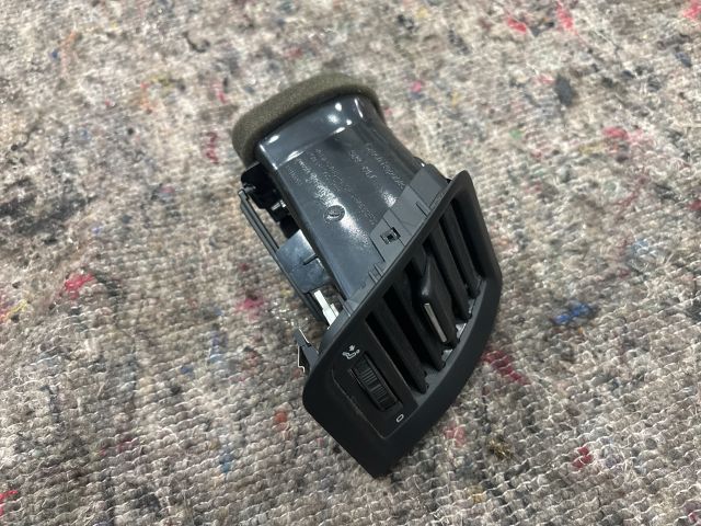 bontott SKODA ROOMSTER Jobb Szellőző