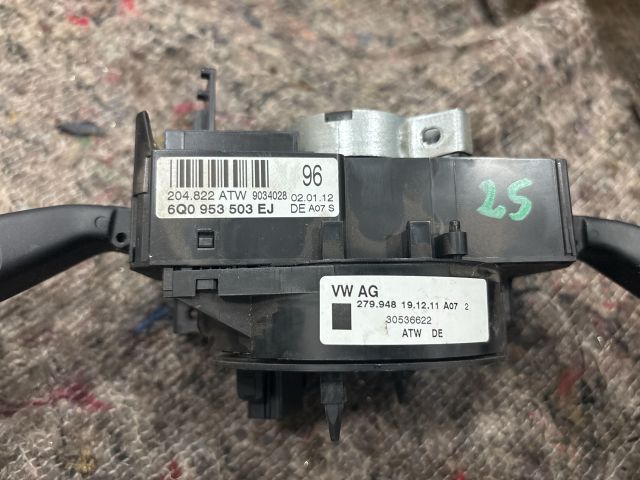 bontott SKODA ROOMSTER Komplett Kormánykapcsoló (Bajuszkapcsoló)