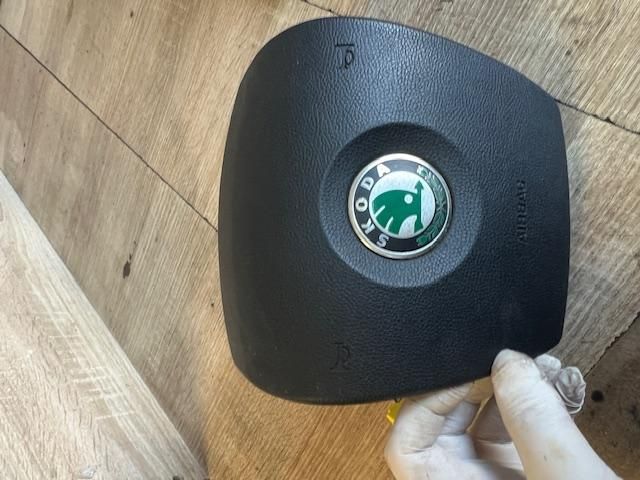 bontott SKODA ROOMSTER Kormánylégzsák