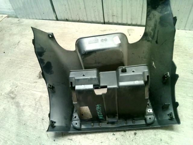 bontott SKODA ROOMSTER Középkonzol Keret