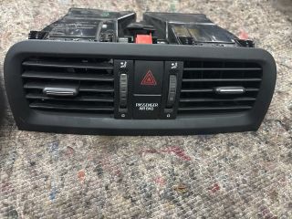 bontott SKODA ROOMSTER Középső Szellőző