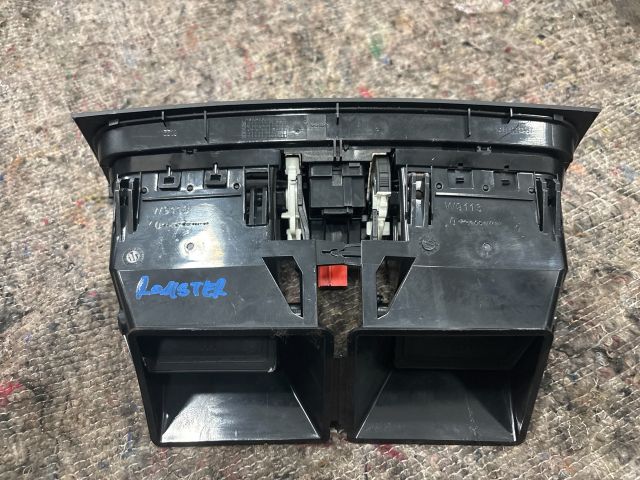 bontott SKODA ROOMSTER Középső Szellőző