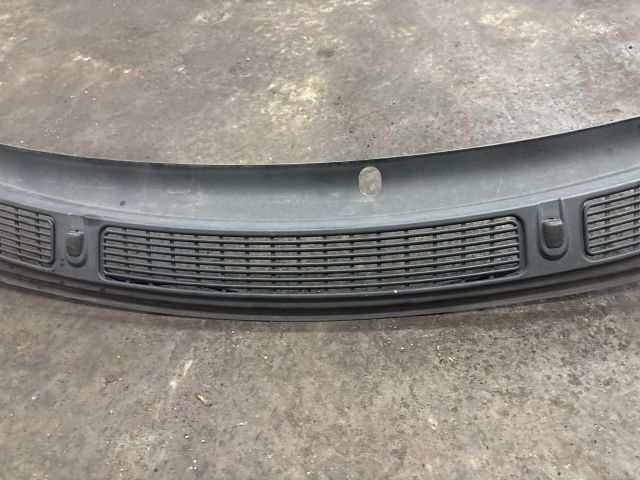 bontott SKODA ROOMSTER Levélrács